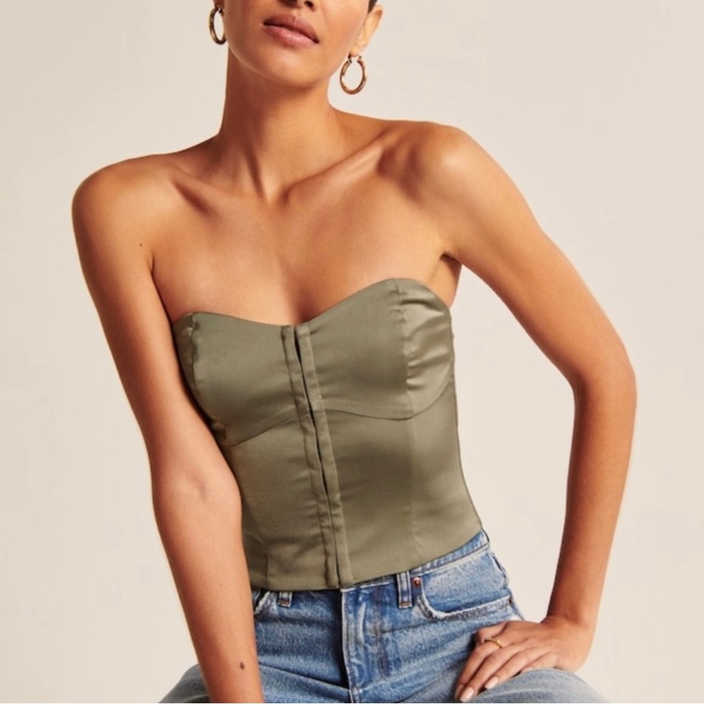 Abercrombie and fitch satin hook & eye corset top.